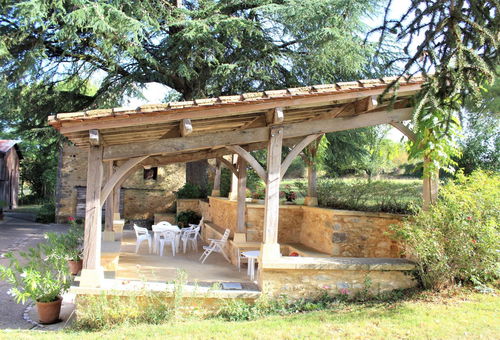 The location of the cottage is truly ideal for discovering the riches of the...