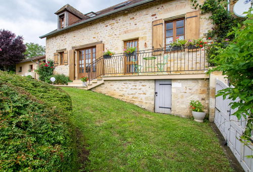 In a charming hamlet where you will have a very pleasant stay in a house...