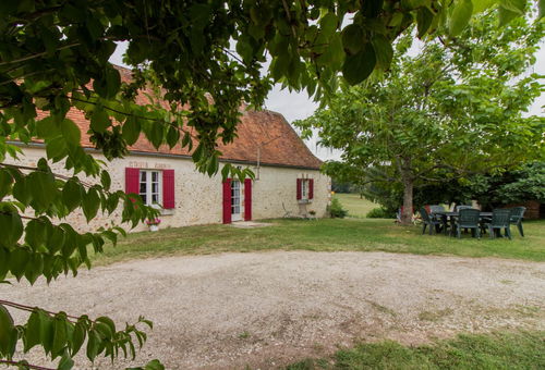 Quiet place, suitable for a family with young children. Discovery of...