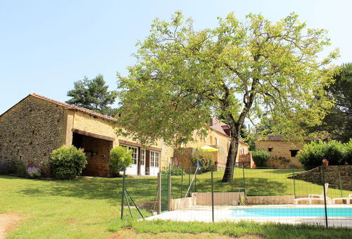 A beautiful property ideally placed for visiting the Dordogne and enjoying...