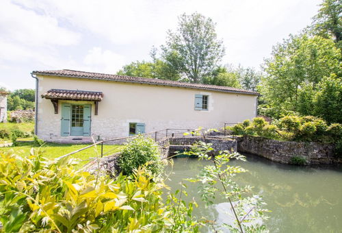 An original holiday in an old water mill. - CONNE DE LABARDE