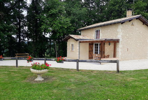 A family cottage in a green setting, ideal for feeling on holiday....