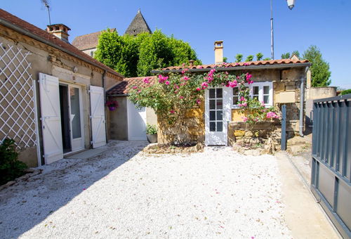 Jolie petite maison de village au coeur de la Vallée de la Dordogne. -...