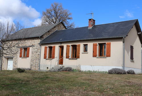 LOW SEASON HEATING PACKAGE: €60/WEEK AND €50 FOR WEEKENDS In a...