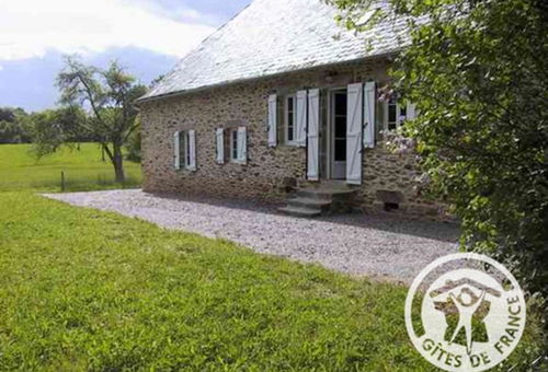 Saint-Hilaire-Foissac is located in the department of Corrèze and the region...