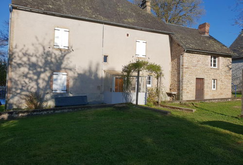 The Gîte is composed of: On the ground floor: A fitted and equipped kitchen,...