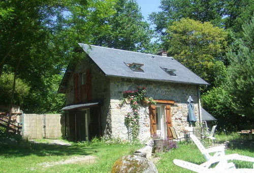 You will find your happiness within reach in this gîte (former bakery)...