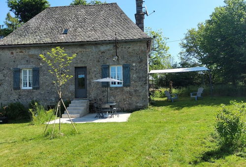 Pretty cottage in a quiet hamlet of character located within the perimeter of...