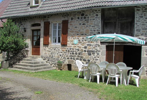  Independent gîte located in a hamlet in the heart of Xaintrie &quot;&quot;