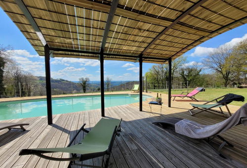 To relax with family or friends, you can enjoy the swimming pool...