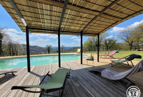 To relax with family or friends, you can enjoy the swimming pool...