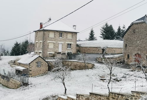 Peace and quiet guaranteed, Magnificent view of the Monédières. - CORREZE