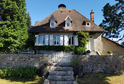 Welcome to the Gîte du Mamegout, in its privileged environment! - USSEL