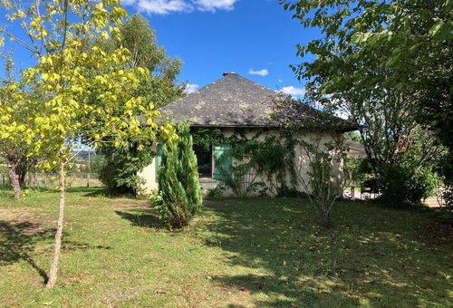Charmantes kleines Haus im Herzen der Landschaft von Corrèze mit folgendem...
