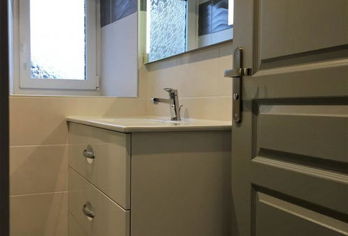 Charming house completely renovated, the interior is new and decorated with...