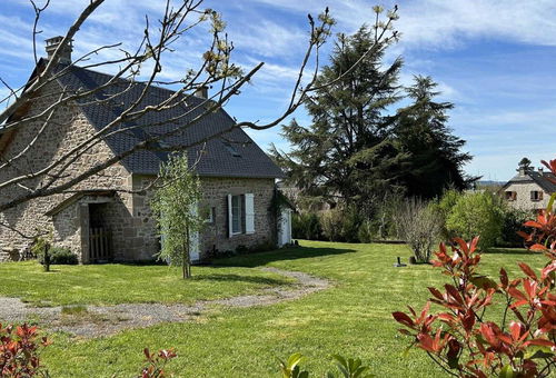 Nature lovers come and discover this charming Gite in...