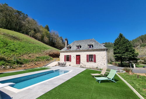 Old Limousin farm with swimming pool 2.7 km from Argentat sur Dordogne -...