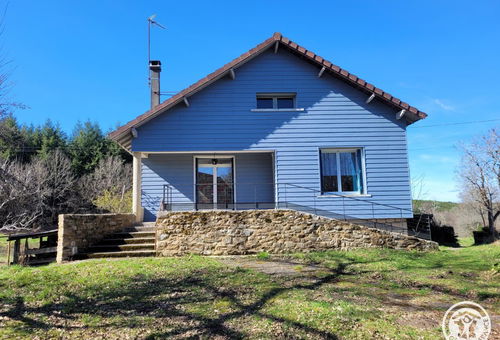 Gîte avec jardin et vue sur le lac de Marcillac la Croisille - SAINT PARDOUX...