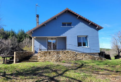Gîte avec jardin et vue sur le lac de Marcillac la Croisille - SAINT PARDOUX...