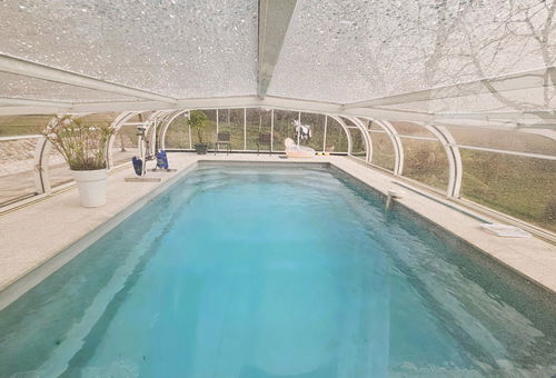 The gîte La Ferme de la Chapelle Saint Jean is made up of two pretty...