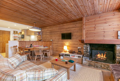 Beautiful and comfortable apartment of high standing In the heart of Val...