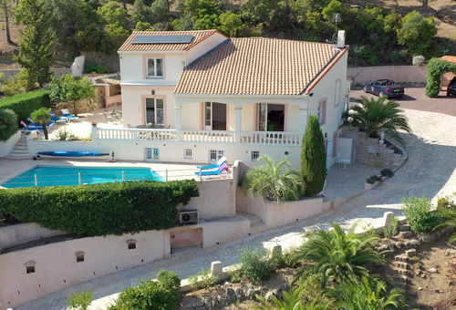 Villa 4 bedroom Roquebrune-sur-argens