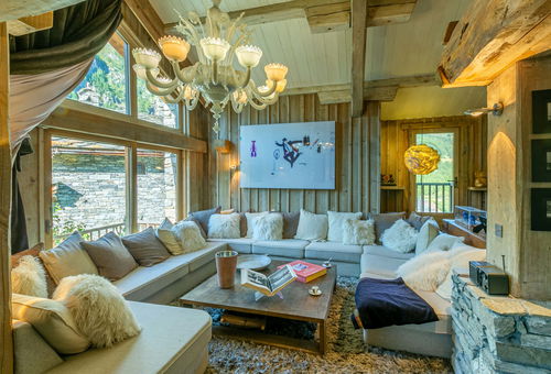 Prestigious independent chalet with 7 rooms, 480 m2 spread over 4 levels, in...