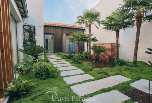 Une somptueuse demeure de luxe nichée au cœur du Bois-Plage-en-Ré