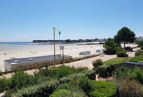 La Baule (44) - Seafront - Residence &quot;Le Drakkar&quot; T3 - 1st floor...