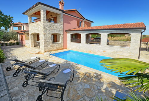 Villa Bianca with pool in Istria, Rogovici