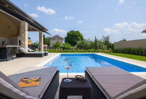 Villa Istra Maruzini with pool