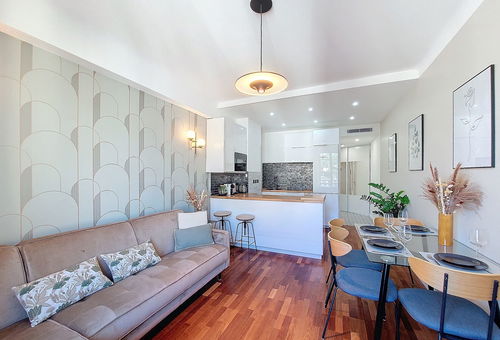 A charming fully air-conditioned apartment