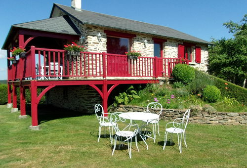Set off to discover a green and secret Corrèze, live the moment...