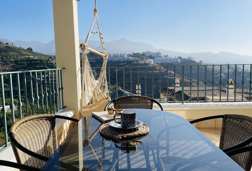 Apartamento Altos de Tamango con vistas y pisicina