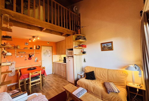 Chaleureux et charmant appartement en duplex avec mezzanine, idéal pour les...