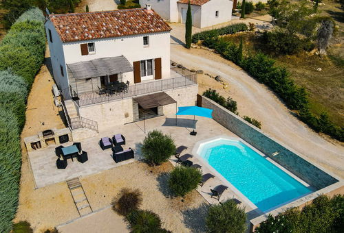 Le Petit Rossignol (7p) with pool in Provence