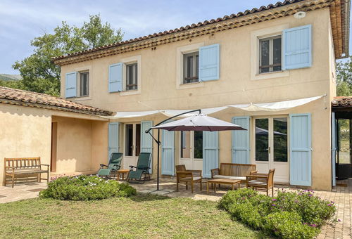 Mazet Pascaressa (10p) with pool at French Riviera