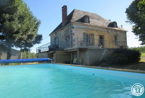 The 120 m² house is built on 1 floor ""