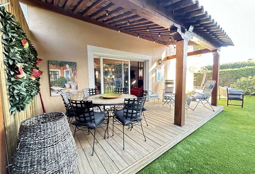 Sainte Maxime (83) - Les Villas Provençales 3-room house - approximately 85...
