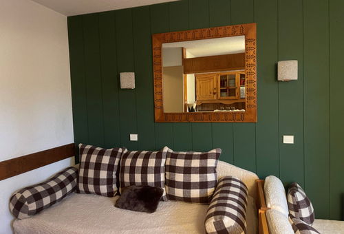 2-room apartment, 28m², accessible only by stairs. It can...