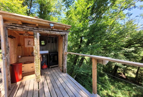 A haven of peace in the south of Corrèze. Rest and originality guaranteed!!...