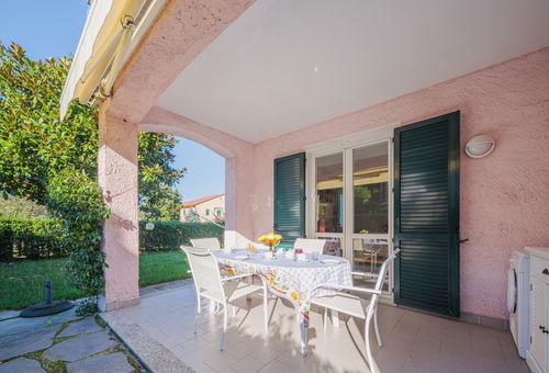 Villa 2 bedroom Ameglia