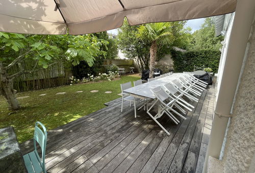 Exceptional villa near the beach - 6 bedrooms - sleeps 14 -...