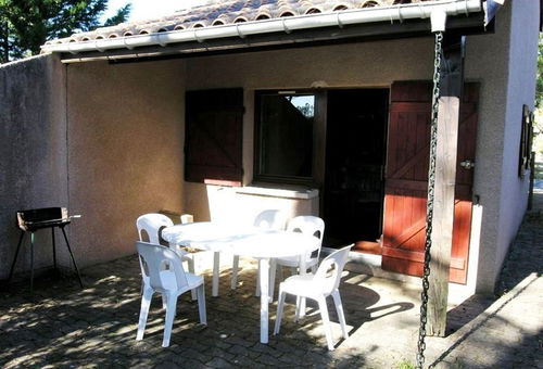 Long sandy beaches, water sports, golf, horseback riding, protected nature...