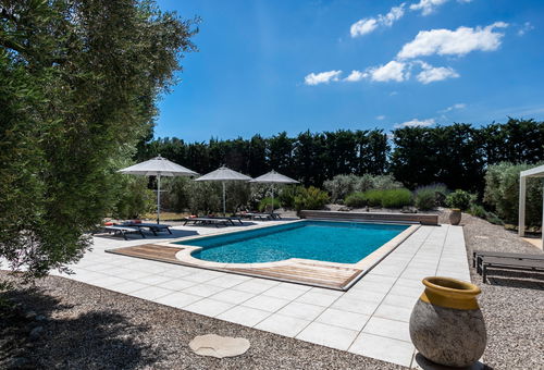 MOURIES HOLIDAYS - SUPERB MAS IN THE COUNTRYSIDE WITH POOL! 