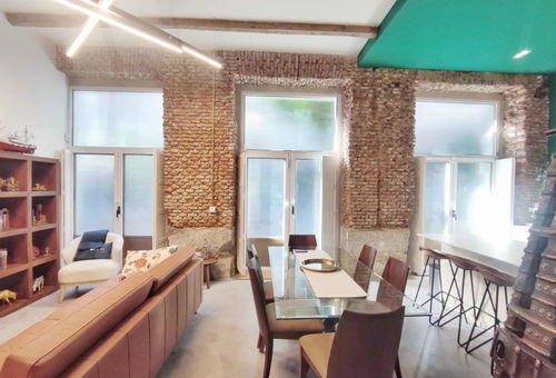 Madrid Sunlit Loft