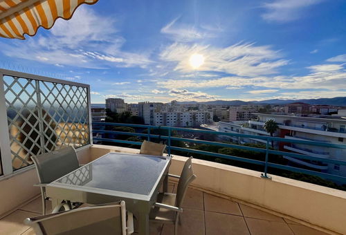 Fréjus (83) - Fréjus Plage - Palais Maya Residence 2-room apartment -...