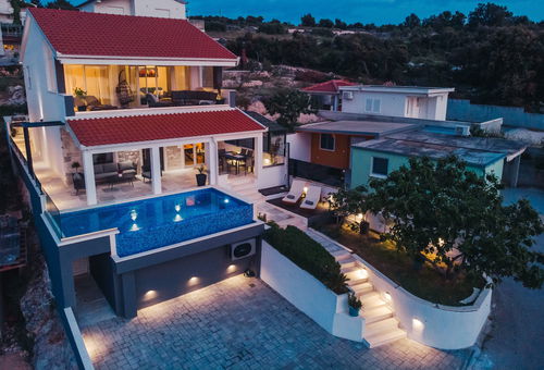 Villa 3 bedroom Ražanj