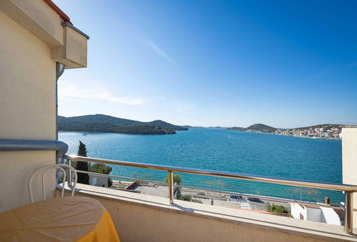 Apartment 2 bedroom Tisno