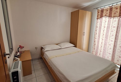 Appartement 2 chambres Tribunj